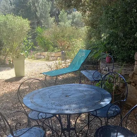Studio Dans Jardin Arbore * נרבון